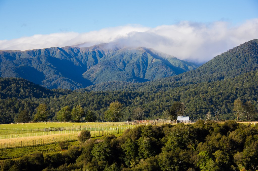 Low cloud on the Ruahine Ranges. 