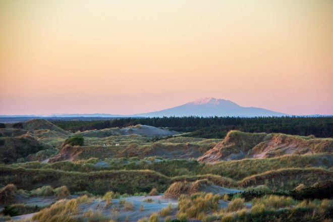 That's Mt Ruapehu, from Foxton Beach. just the 230 kilometres away. We have clear skies in New Zealand.