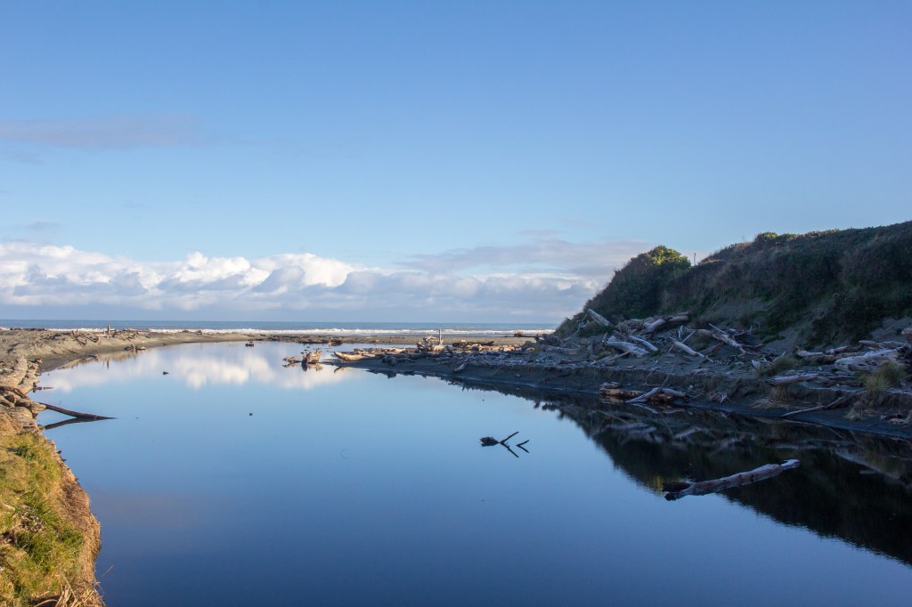 The early morning stillness of Himatangi Beach. Looks very calm and beautiful. It is. Most people don't give Himatangi a second or even first thought. That's fine with me. 