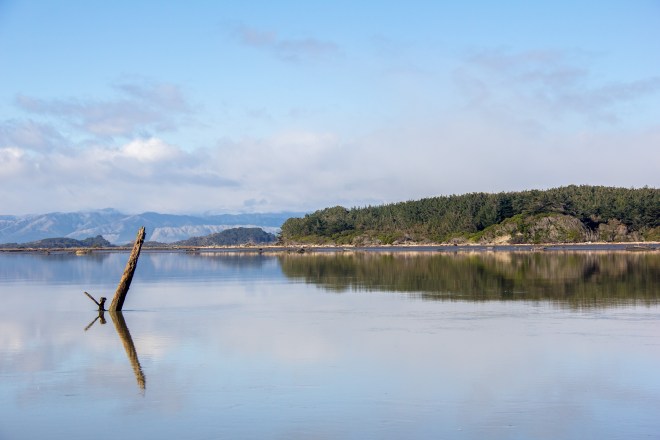 This is at the Manawatu River mouth, Foxton Beach. Looking inland at the Tararua Ranges. They've got snow on them under that cloud. I was hoping to get some snow in the shot as well. Not today.