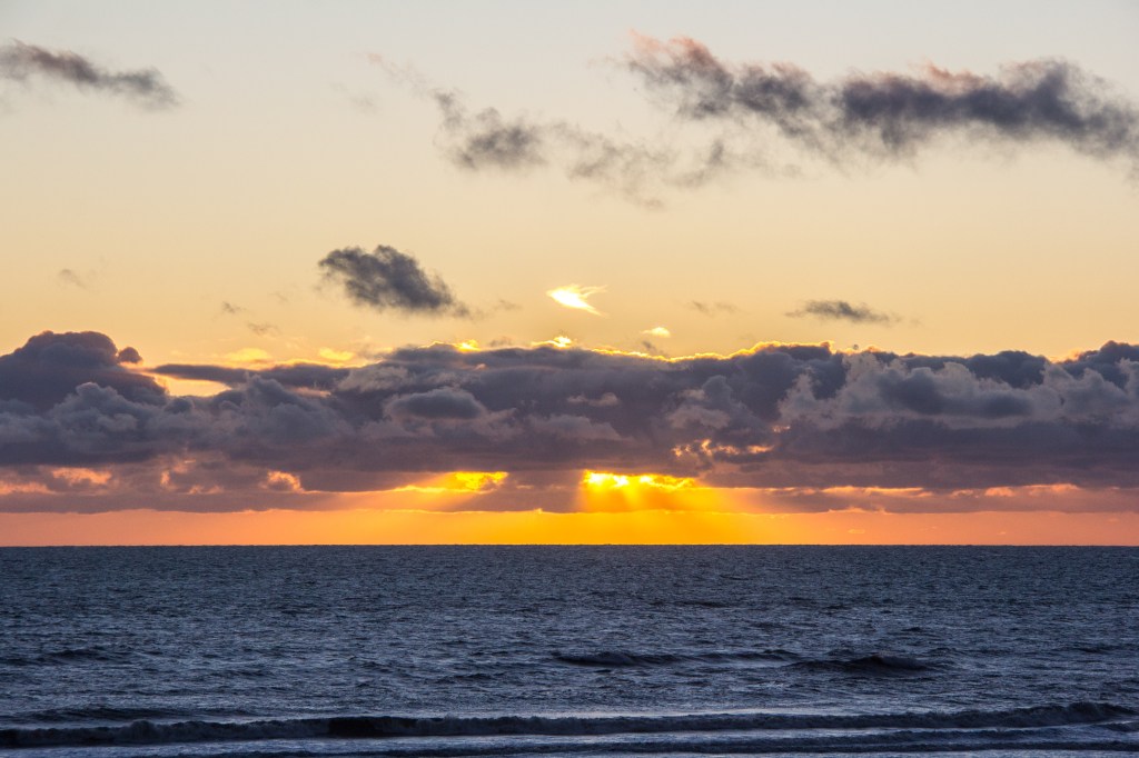 Same Tuesday, the clouds have eyes
