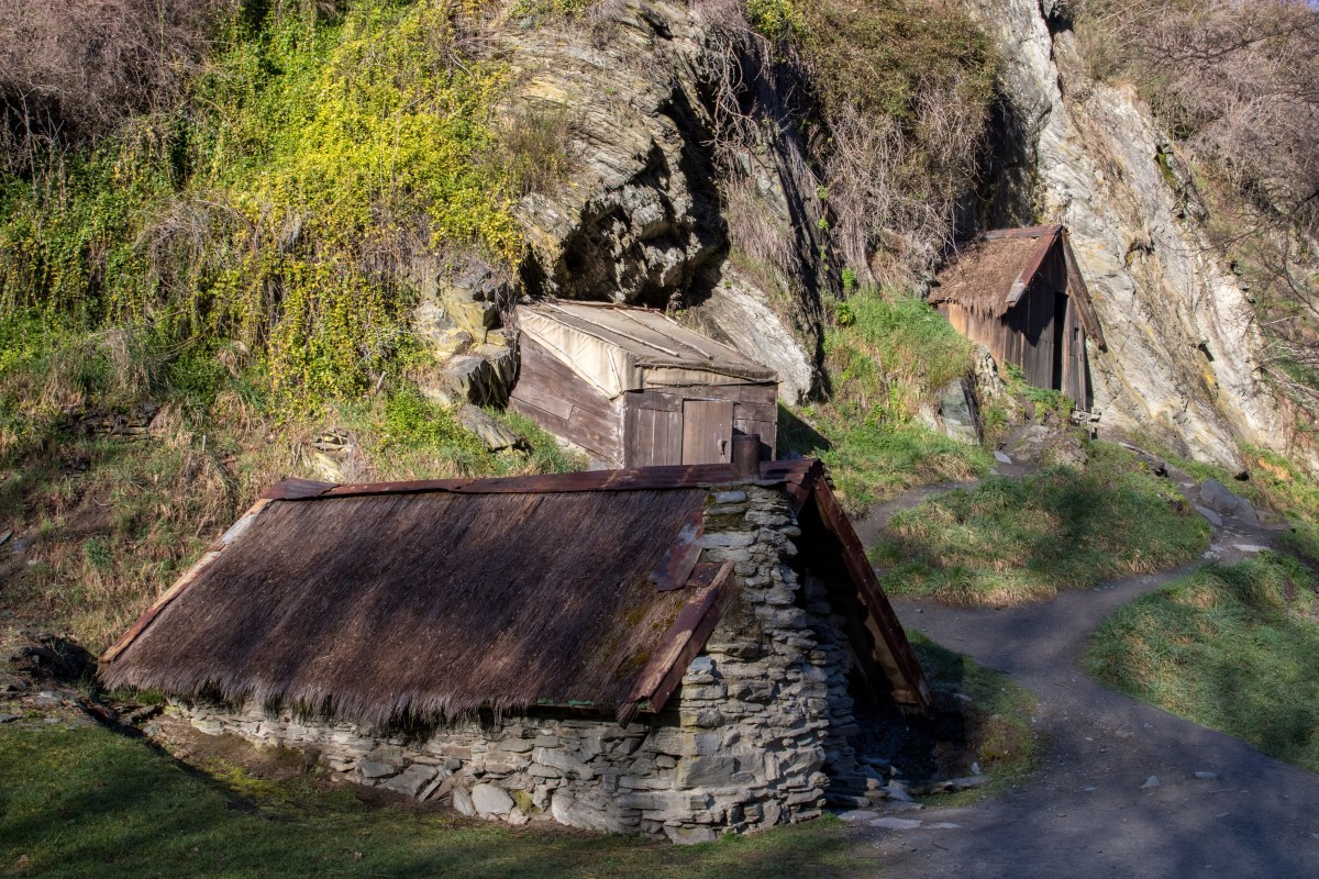 chinese-workers-cottage-2