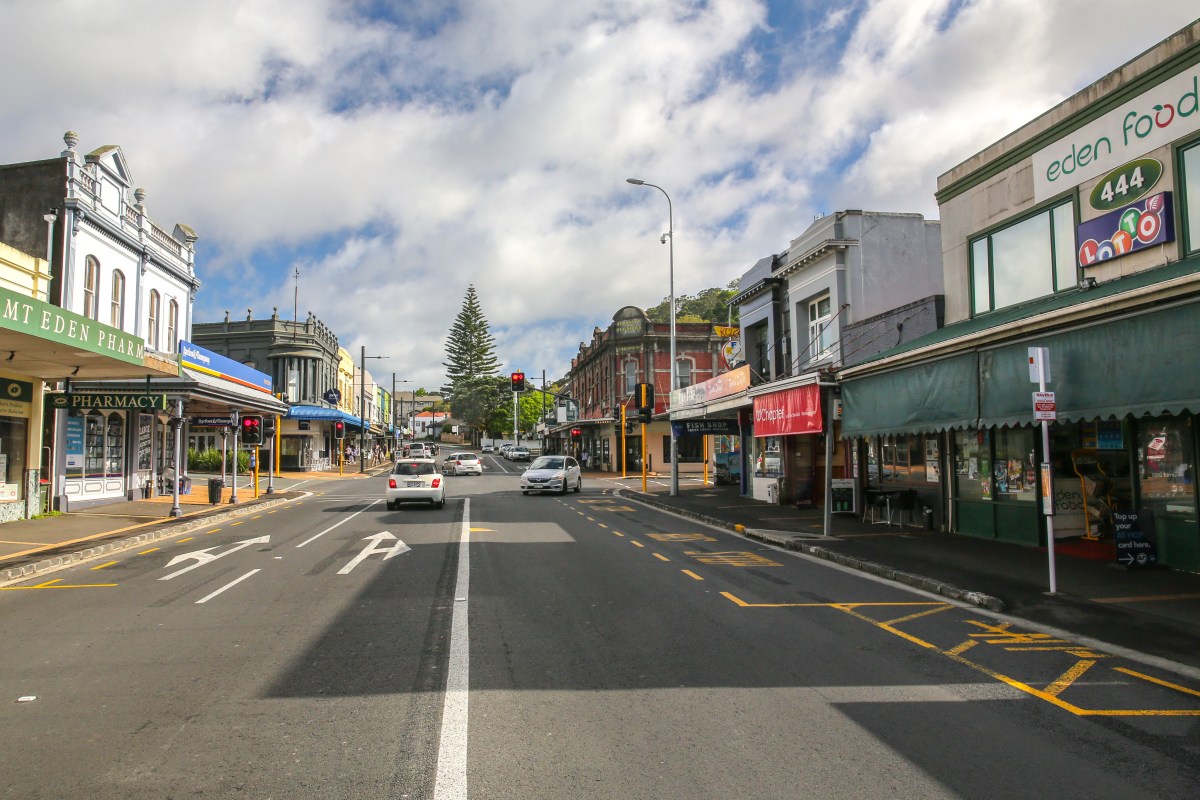 up-mt-eden-road