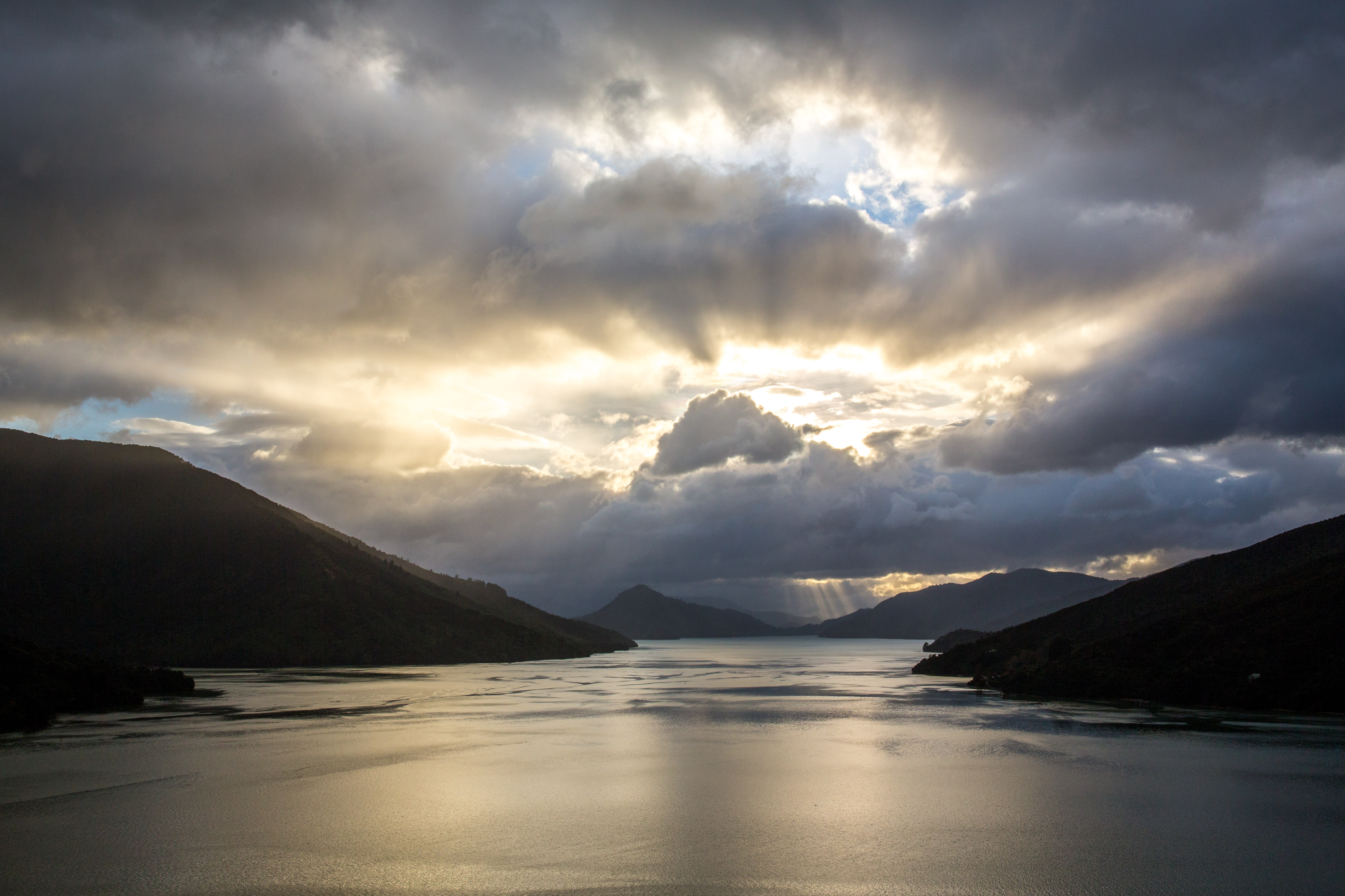 Pelorus Sound light show